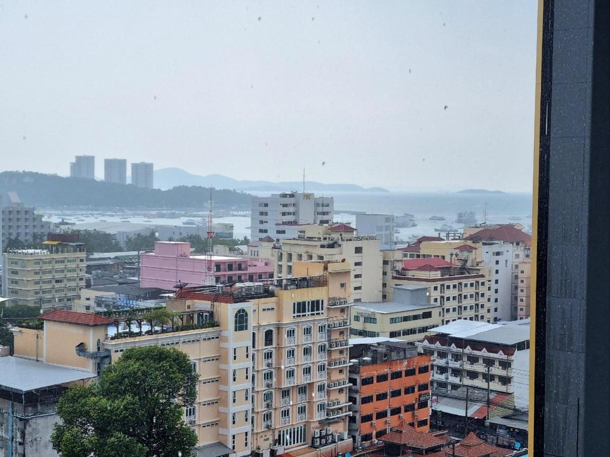 The Base Condo Center Of Pattaya Rooftop Swimming Pool エクステリア 写真